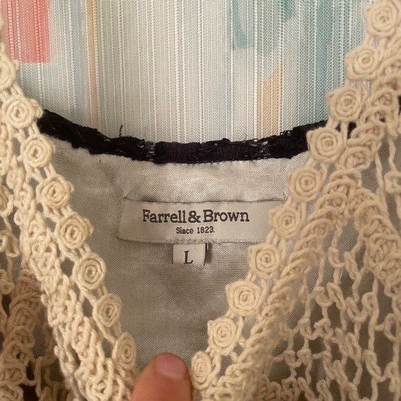 Quilted, Lace Top - Picture 2 of 4